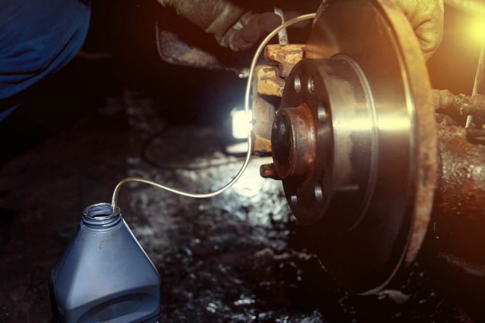 How to Flush Brake Fluid